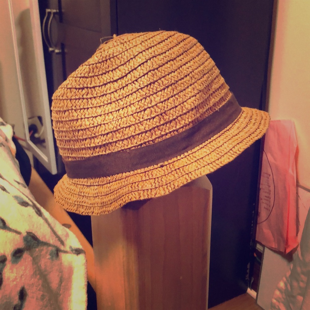 Brown hat